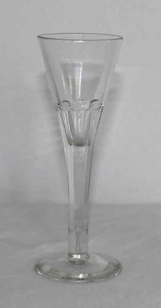 Antique Tall Slim Liquor Glass Cut Stem 14,5 cm Tall for sale. antik antikt snaps snapse snapseglas glas høj stilk slebet til salg